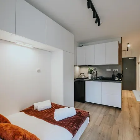 Mikro Aparty Prywatny Parking 3*