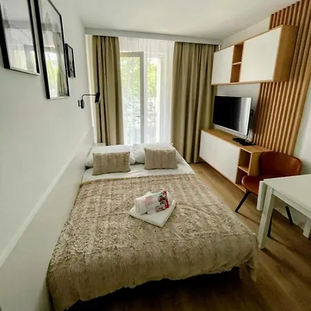 Mikro Aparty Bezplatny Parking Apartmanhotel