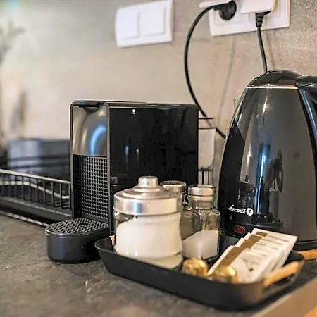 Mikro Aparty Bezplatny Parking アパートホテル ヴロツワフ