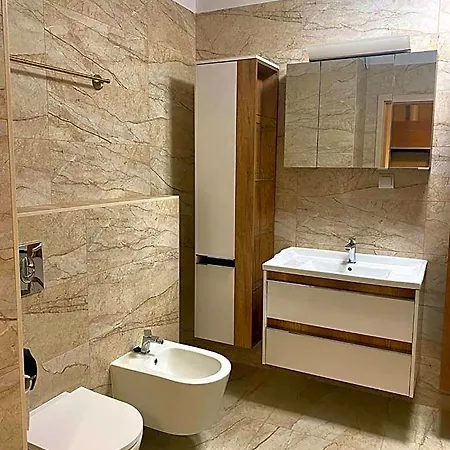 Aparthotel Mikro Aparty Bezplatny Parking Breslavia