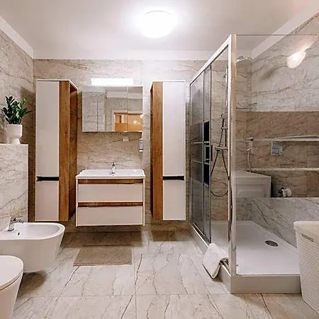 Apartmanhotel Mikro Aparty Bezplatny Parking Wrocław